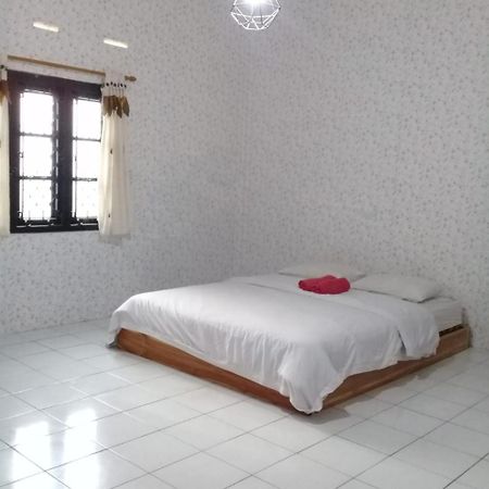 Appartamento Ndalem Diajeng Yogyakarta Esterno foto